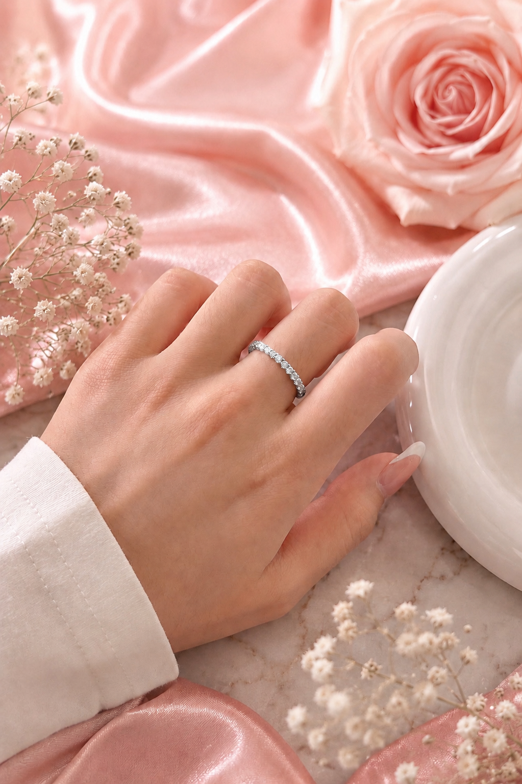 Hèra S925 Silver Crushed Ice Eternity Ring