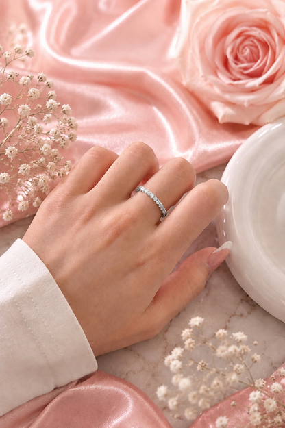 Hèra S925 Silver Crushed Ice Eternity Ring