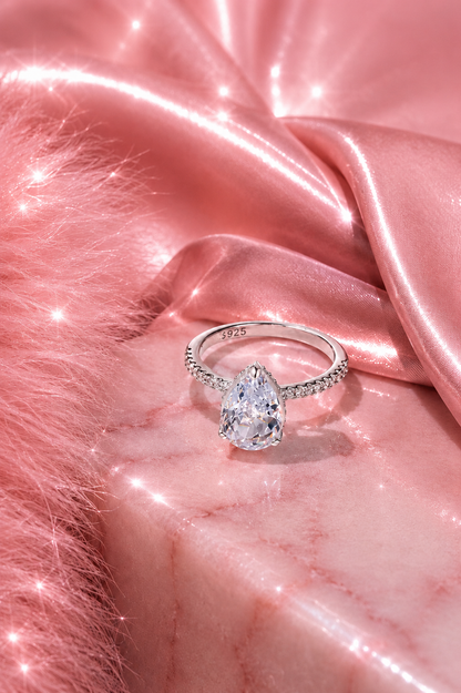 Ophélia S925 Silver Hidden Halo Pear Cut Ring