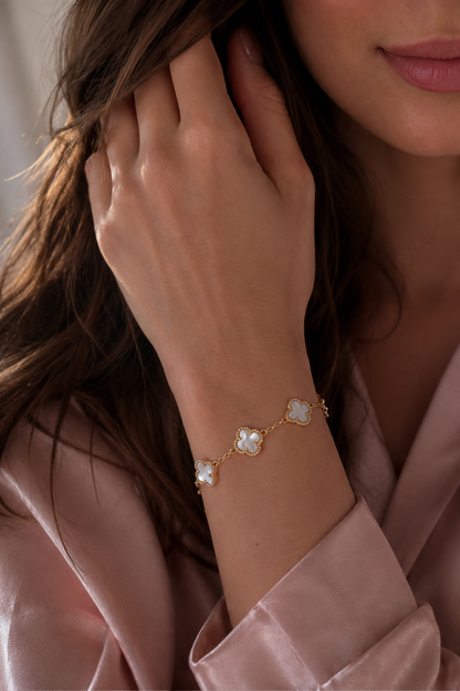 Atèlier 14k Gold White Jade Clover Bracelet