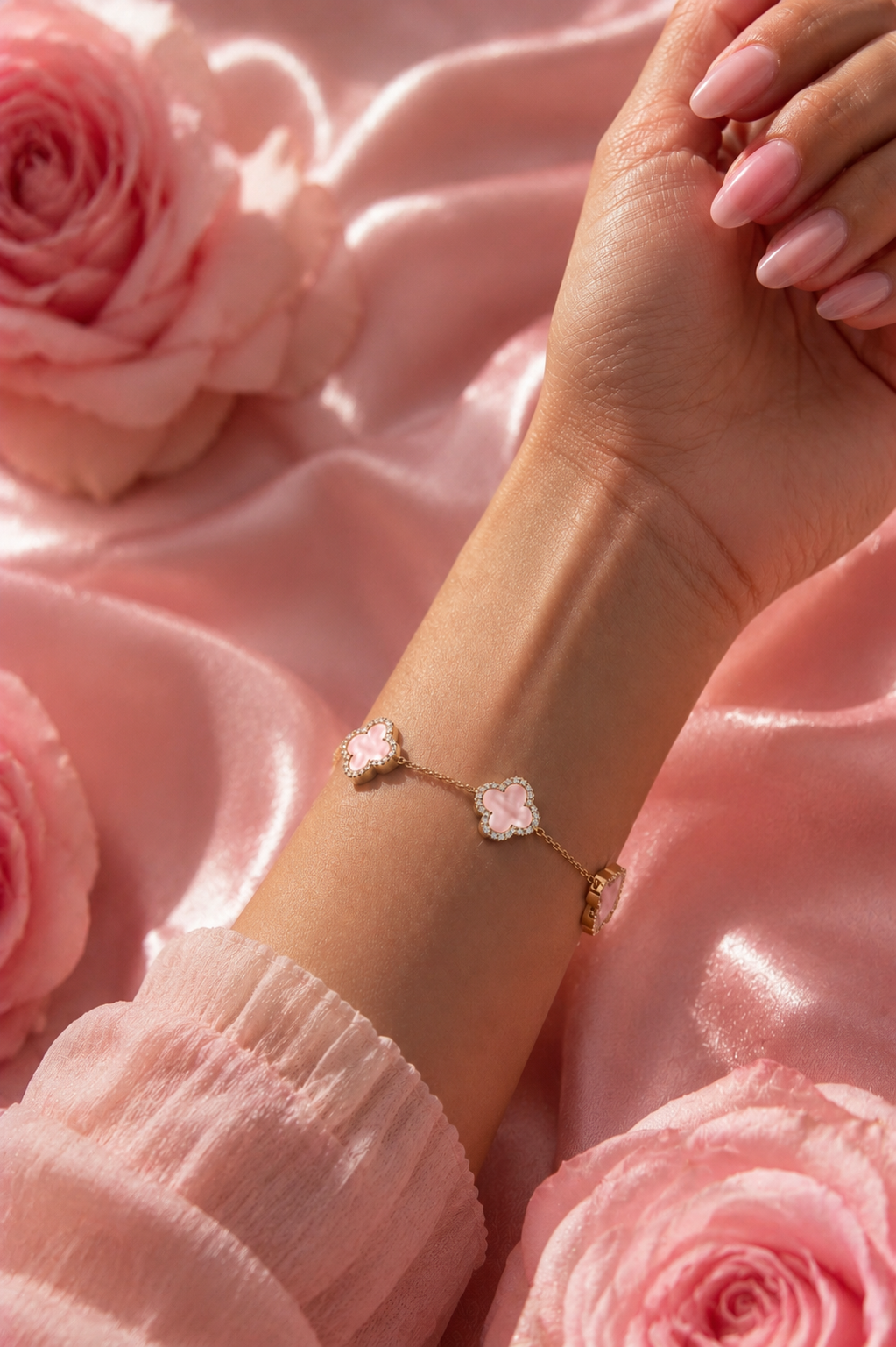 Atèlier 14k Gold Pink Jade Clover Bracelet