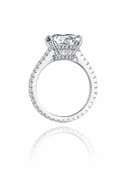 Odéssa S925 Silver Hidden Halo Oval Ring