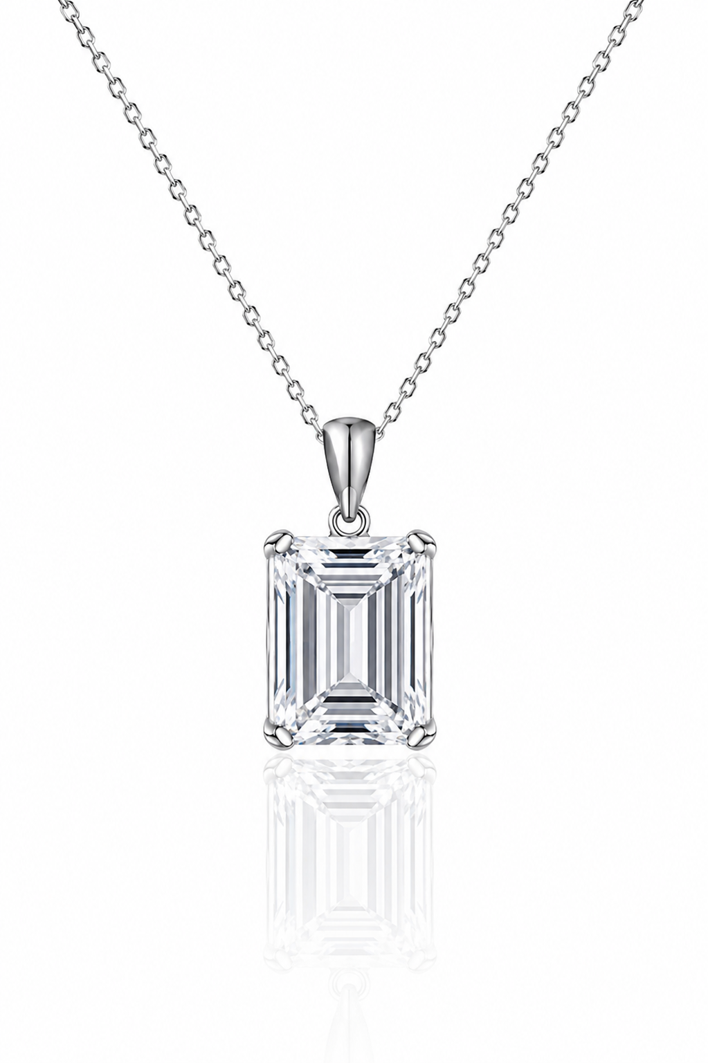 Odéssa S925 Silver Emerald Cut Necklace
