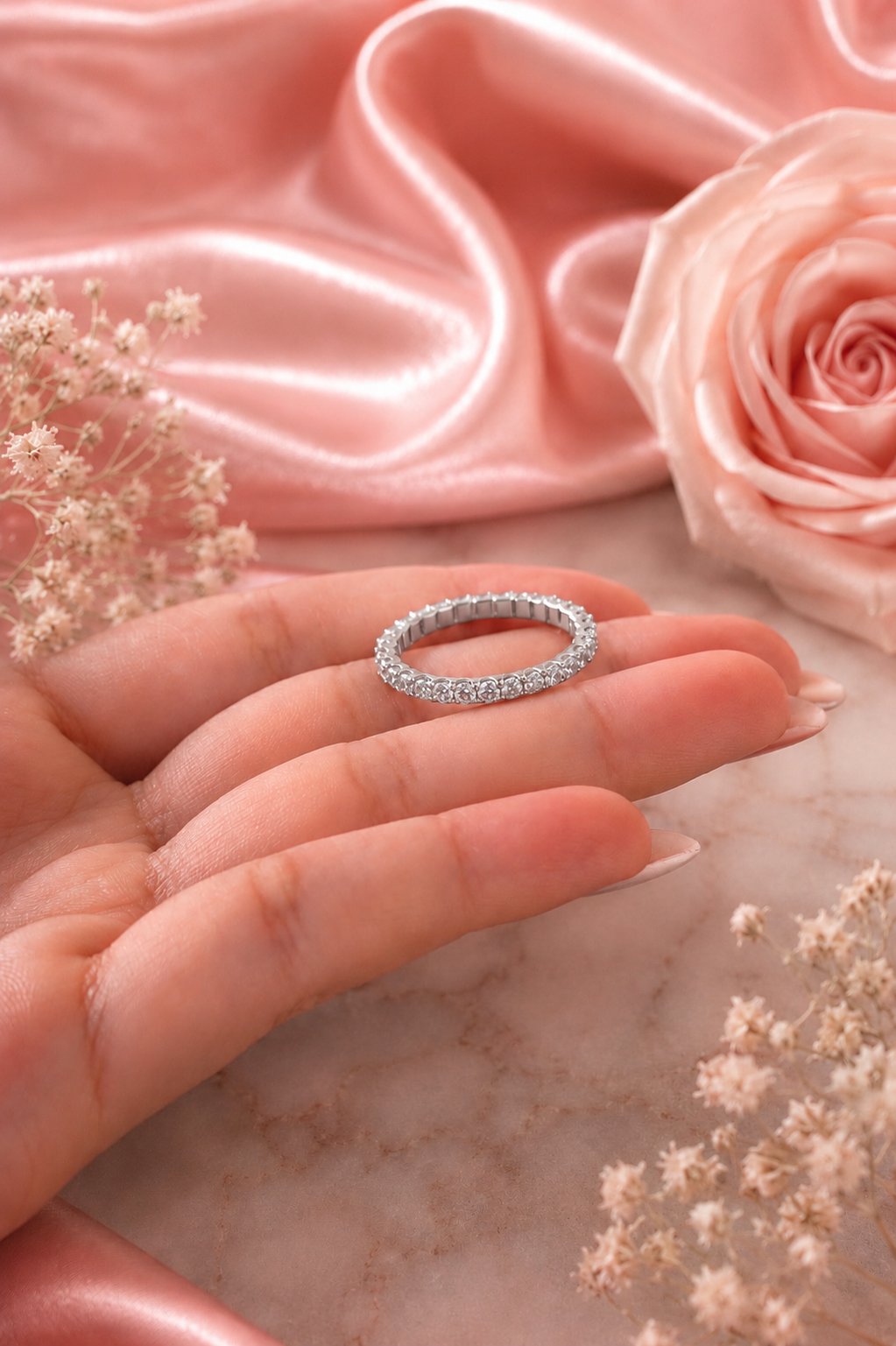 Hèra S925 Silver Crushed Ice Eternity Ring