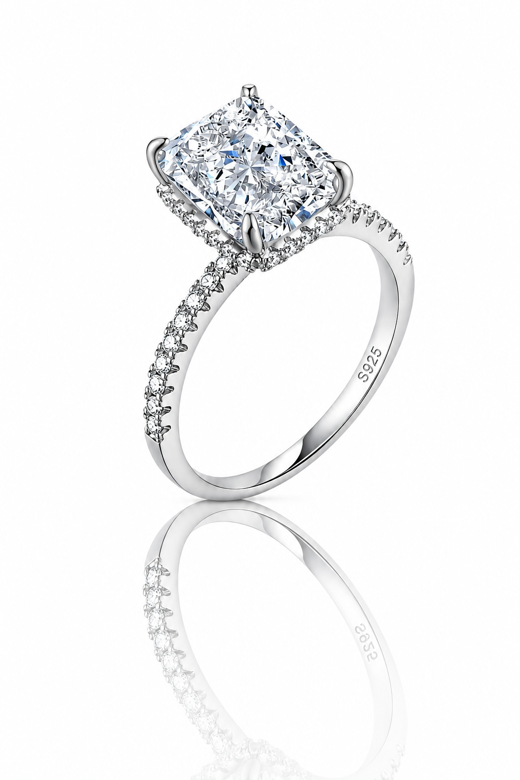 Isabèlle Célestial S925 Silver Crushed Ice Radiant Cut Ring