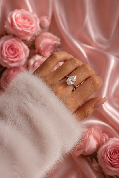 Ophélia II S925 Silver Hidden Halo Pear Cut Ring