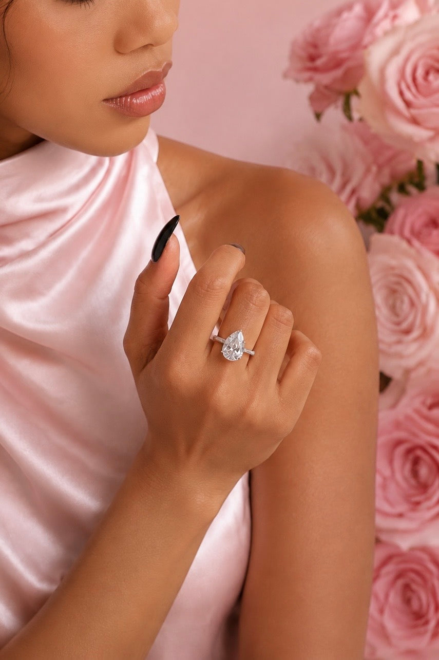 Ophélia II S925 Silver Hidden Halo Pear Cut Ring