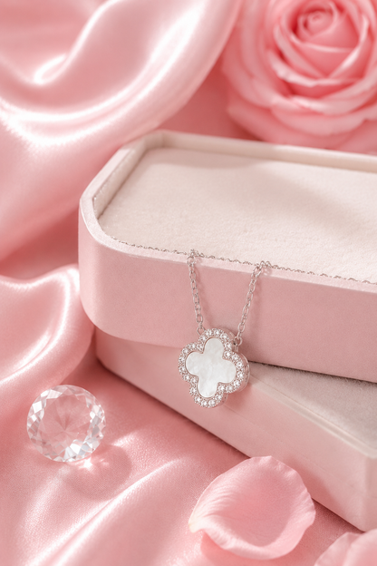 Atèlier S925 Silver White Jade Clover Necklace
