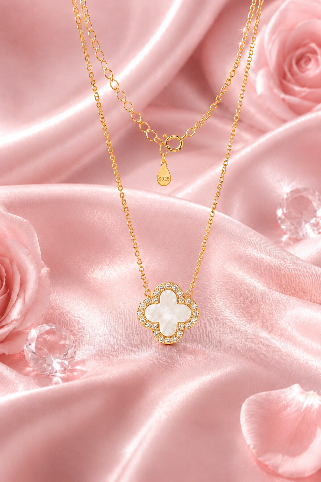 Atèlier 14k Gold White Jade Clover Necklace