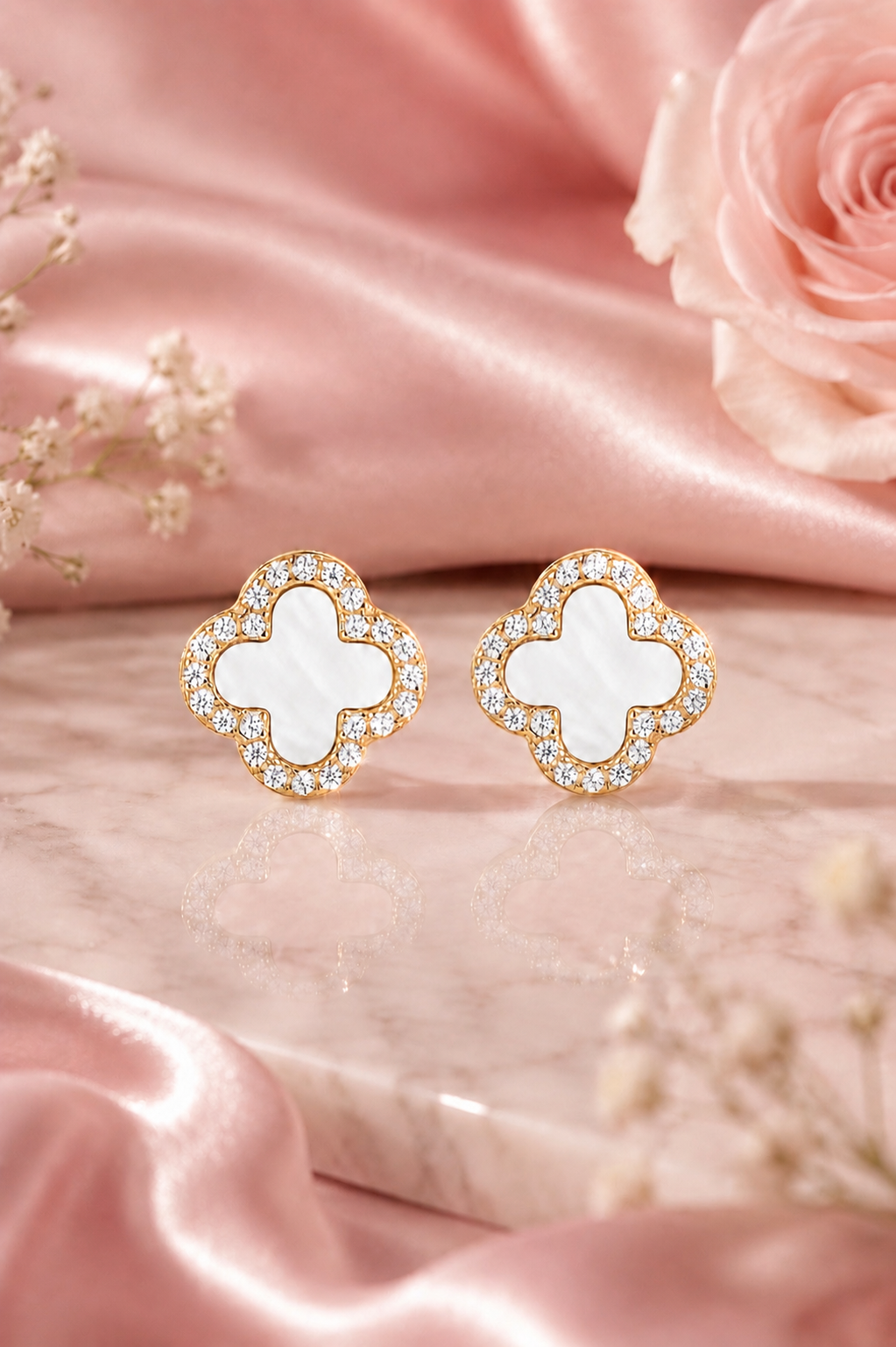 Atèlier 14k Gold White Jade Clover Earrings