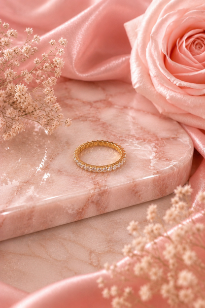 Hèra 14k Gold Crushed Ice Eternity Ring
