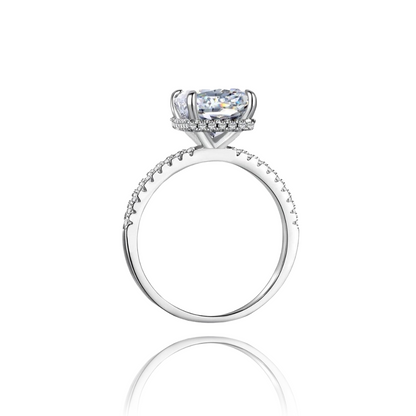 Meéra Radiant Cut Ring